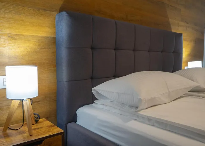 Neli - One Bedroom Apartmán *