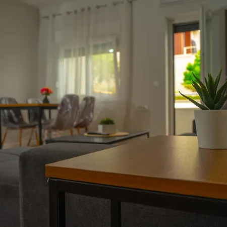 Neli - One Bedroom * Trogir